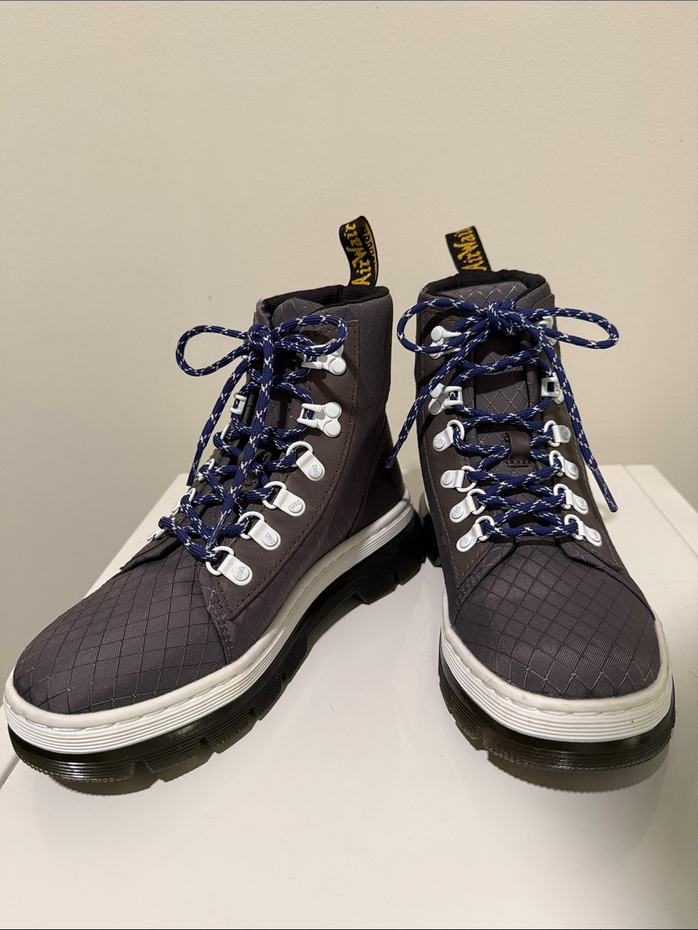 Dr. Martens Women’s Combs Tech Ripstop Gunmetal Gray Combat Boots size 7